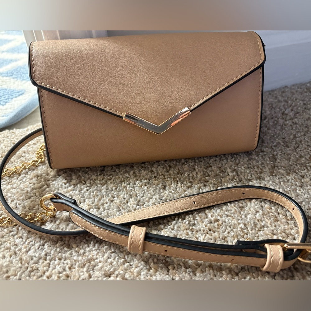Urban Expressions Tan Crossbody Bag with Gold Accents